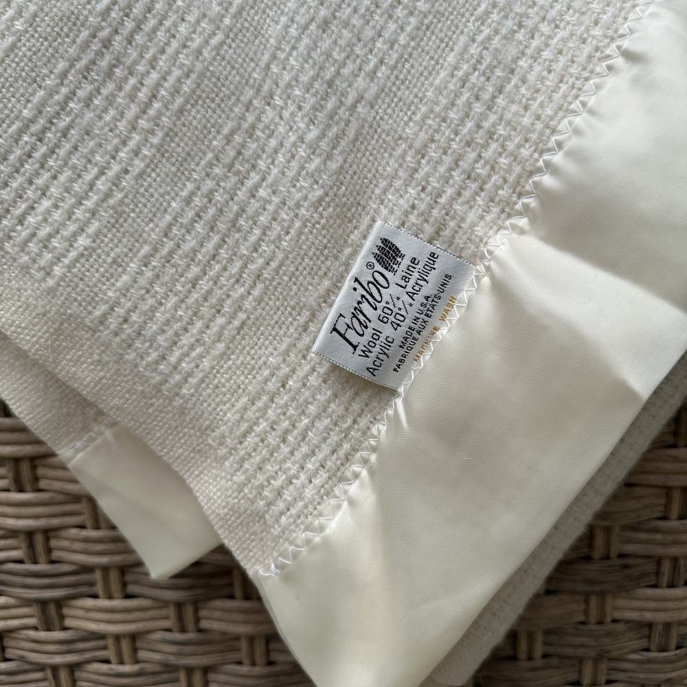 Faribo Blanket Full/Double Cream Satin Trim Wool Acrylic Faribault Woolen Mill